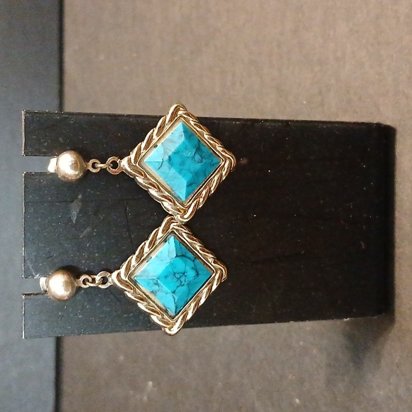 Faux turquoise silver tone dangling earrings - Picture 1 of 7